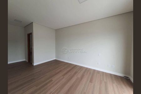 28_photo/94cf253885.a824f5d462c04ebd-ATLAS-74feb574-b106-4cfa-b4df-cf109d831217.jpg de casa à venda com 4 quartos, 264m² em Jardim Ermida I, Jundiaí