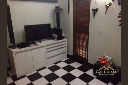 10_photo/94cf253937.446bbeda095ac00a-ATLAS-23298fa3-2207-4103-8226-d2d46da5fcbb.jpg de casa à venda com 3 quartos, 198m² em Jardim Ermida I, Jundiaí