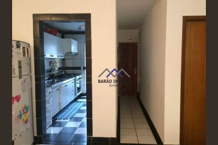 2_photo/94cf253949.2832257cbb3df2c4-ATLAS-322eea00-9061-4365-bc74-d5ba6550ad7f.jpg de casa à venda com 3 quartos, 186m² em Jardim Ermida I, Jundiaí