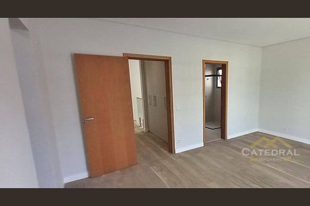 4_photo/94cf253b3b.9fde2b1beaf38236-ATLAS-2b9c9166-6357-438c-9bf9-b470a12cb974.jpg de casa à venda com 3 quartos, 210m² em Jardim Ermida I, Jundiaí