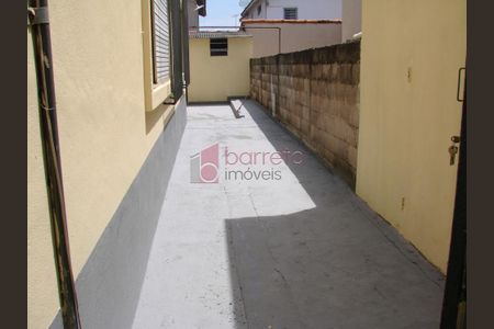 2_photo/94cf253edd.e8818d4a5c5dde9d-ATLAS-68f98833-3cd7-49c7-8bf6-2a39a2f446fb.jpg de casa à venda com 2 quartos, 100m² em Jardim Ermida II, Jundiaí