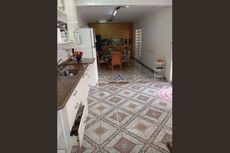 45_photo/94cf253fdd.e78a3bff2ad56a74-ATLAS-68331e13-6b3e-4dea-a2c8-07795084edc7.jpg de casa à venda com 4 quartos, 230m² em Parque Residencial Eloy Chaves, Jundiaí