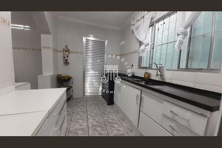 12_photo/94cf25bbb5.ae6c0d4ae2e822c2-ATLAS-35152195-ebf4-481d-832e-49e045a9d706.jpg de casa à venda com 4 quartos, 124m² em Jardim Guanabara, Jundiaí