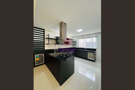 8_photo/94cf25bfc7.2f15d505e37c7ac5-ATLAS-2ae5f28f-6ca2-42e1-9f12-f643433956e2.jpg de casa para alugar com 4 quartos, 220m² em Medeiros, Jundiaí