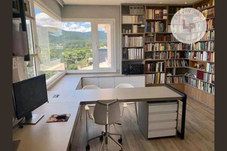 4_photo/94cf25bfc9.04c16ff0d284adb7-ATLAS-2d4e372d-dae9-4b51-a9d3-9f89770cf6cc.jpg de casa à venda com 4 quartos, 533m² em Medeiros, Jundiaí