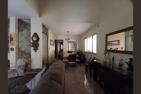 6_photo/94cf25c8bb.a64aef6598c47c00-ATLAS-87848daa-ad99-446f-b09c-17e7d8c9972a.jpg de casa à venda com 3 quartos, 212m² em Vila Nova Esperia, Jundiaí