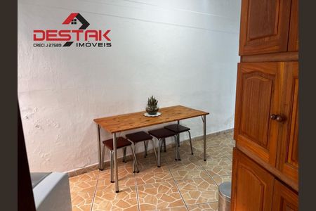 10_photo/94cf25c919.adfe693aa2b53e17-ATLAS-5ec0cd23-79d2-4fd1-8139-eddd7dbc2bdf.jpg de casa à venda com 4 quartos, 203m² em Vila Nova Esperia, Jundiaí