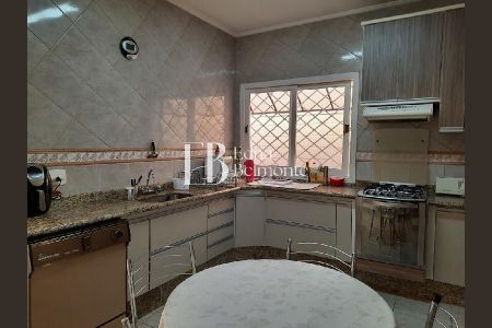 18_photo/94cf25cb17.0176ad22bcbf6d3f-ATLAS-930bbb07-bbf3-4a35-a52f-1cdb77ebe2a9.jpg de casa à venda com 3 quartos, 205m² em Horto Santo Antonio, Jundiaí