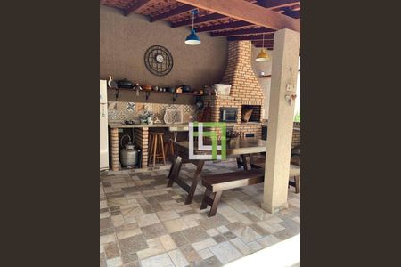 8_photo/94cf25cb51.1168d7f35de77434-ATLAS-64cd6a51-cf8e-4319-a05b-8f22d8ee770d.jpg de casa à venda com 2 quartos, 275m² em Horto Santo Antonio, Jundiaí