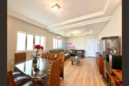 7_photo/94cf25cb51.1168d7f35de77434-ATLAS-da6f3c4e-b878-47fe-abb6-7cebc5374dba.jpg de casa à venda com 3 quartos, 205m² em Horto Santo Antonio, Jundiaí