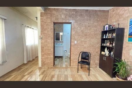 2_photo/94cf25d1af.3e1b4b7d4b39a1bc-ATLAS-1dd0f2f7-6603-4235-8268-5ba0dfa48b0a.jpg de casa à venda com 2 quartos, 183m² em Vila das Hortencias, Jundiaí