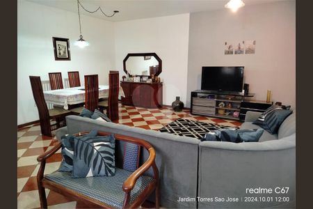 12_photo/94cf25ec5d.1ee954665fa22826-ATLAS-b96c1dc2-d09e-4926-88fc-71e7cba09f62.jpg de casa à venda com 3 quartos, 200m² em Jardim Torres Sao Jose, Jundiaí