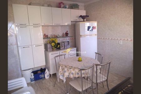 11_photo/94cf25efb9.8cbbc6e43ead3576-ATLAS-90ba0177-367e-4adb-b72a-67a072cd66ab.jpg de casa à venda com 4 quartos, 256m² em Vila Marlene, Jundiaí