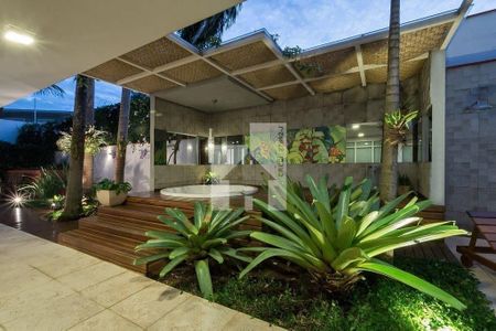 10_photo/94cf25f703.ceff8192393c33de-ATLAS-4db0e0eb-0bf6-4d7c-bc60-a92487d20791.jpg de casa à venda com 3 quartos, 400m² em Parque Portal do Paraiso, Jundiaí