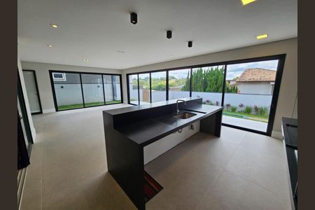 6_photo/94cf25f7b7.399a1755f57c600b-ATLAS-c7288bf0-e9c6-401b-8ca9-52c0f0db3349.jpg de casa de condomínio à venda com 4 quartos, 350m² em Loteamento Portal do Paraiso, Jundiaí