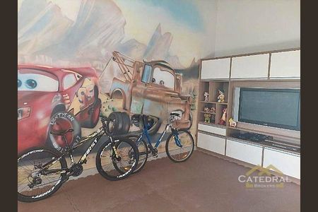 2_photo/94cf25fb65.9fde2b1beaf38236-ATLAS-06a05227-7610-4c0e-b979-4062cba16660.jpg de casa à venda com 3 quartos, 386m² em Loteamento Portal do Paraiso, Jundiaí