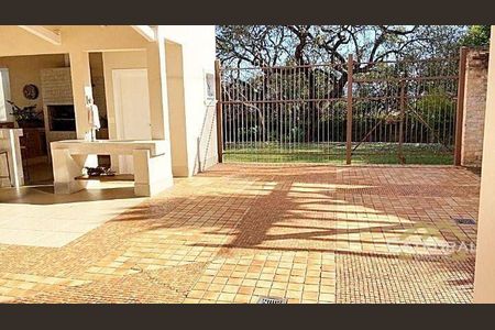 7_photo/94cf25fb65.9fde2b1beaf38236-ATLAS-32c6e853-532c-42e4-a421-ec6426db550d.jpg de casa à venda com 3 quartos, 386m² em Loteamento Portal do Paraiso, Jundiaí