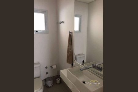 12_photo/94cf25fb85.9fde2b1beaf38236-ATLAS-6e20409f-b803-4a5e-bd91-0fcd439db2bc.jpg de casa de condomínio à venda com 3 quartos, 360m² em Loteamento Portal do Paraiso, Jundiaí