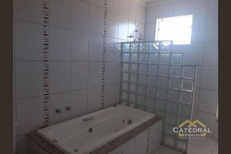 16_photo/94cf25fc69.9fde2b1beaf38236-ATLAS-fb4bc26a-3644-4657-9f22-74a35c5f01ec.jpg de casa à venda com 3 quartos, 439m² em Loteamento Portal do Paraiso, Jundiaí