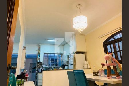 2_photo/94cf264f59.ceff8192393c33de-ATLAS-0e0fa1b9-cab3-45ce-9b8d-650691292cac.jpg de casa à venda com 3 quartos, 203m² em Vale Azul, Jundiaí