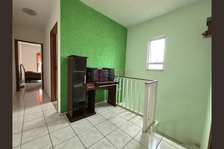 2_photo/94cf265b1b.561dcad3d0cedf12-ATLAS-0aff004d-d0eb-4df0-96c5-a52a79b20409.jpg de casa à venda com 3 quartos, 218m² em Jardim Tarumã, Jundiaí