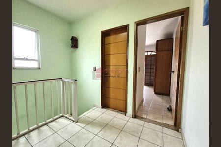 2_photo/94cf265b1b.561dcad3d0cedf12-ATLAS-5b088be3-8e0e-463d-a2cd-dbc667065c98.jpg de casa à venda com 3 quartos, 218m² em Jardim Tarumã, Jundiaí