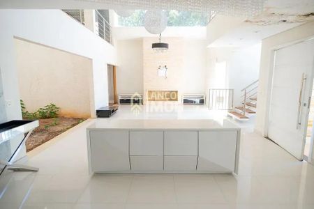 38_photo/94cf265ba3.ffbddc27e238e23e-ATLAS-c1f8afac-9998-4407-b9ee-aed8bdbcf02e.jpg de casa à venda com 4 quartos, 420m² em Jardim Tarumã, Jundiaí