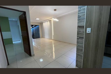 1_photo/94cf265ffb.dadd584d06f5cf19-ATLAS-0a396899-5eeb-47ea-a65d-8525bb393d1a.jpg de casa à venda com 3 quartos, 88m² em Vila Liberdade, Jundiaí