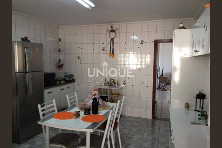 26_photo/94cf267111.6721d330cc8d7611-ATLAS-272ab8a8-ca98-4c8a-80df-bd666f4d45db.jpg de casa à venda com 3 quartos, 221m² em Vila Galvão, Jundiaí