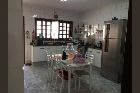 9_photo/94cf267135.9f73e101bd22bb98-ATLAS-92c2e5f5-6881-4bd8-b271-c05eb3ea00fd.jpg de casa à venda com 3 quartos, 221m² em Horto Florestal, Jundiaí