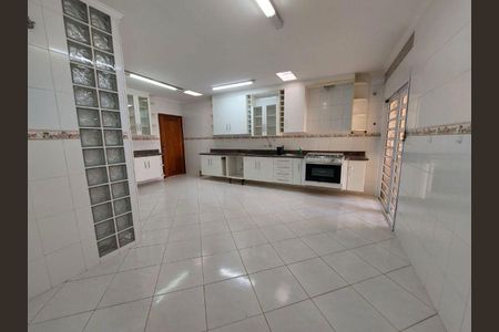 5_photo/94cf267f47.ceff8192393c33de-ATLAS-7cfe71d4-c03b-455a-92ec-975d2bfcdb75.jpg de casa para alugar com 3 quartos, 210m² em Jardim Morumbi, Jundiaí