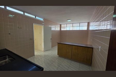 11_photo/94cf268075.ceff8192393c33de-ATLAS-d0fc9821-3972-48f5-b593-d2ddfdaed84c.jpg de casa para alugar com 3 quartos, 181m² em Jardim Morumbi, Jundiaí