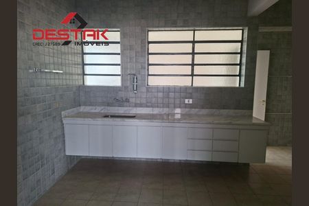 7_photo/94cf269303.ac59da683d20aab1-ATLAS-d4f3beee-5d5d-49fb-bd4a-c024a718ec8e.jpg de apartamento para alugar com 4 quartos, 298m² em Centro, Jundiaí