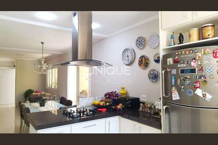 2_photo/94cf2695dd.6c5c93e045adfc60-ATLAS-03244b0b-b2af-48ff-8f36-0ec3d1944582.jpg de casa à venda com 3 quartos, 220m² em Bela Vista, Jundiaí