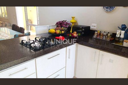 10_photo/94cf2695dd.6c5c93e045adfc60-ATLAS-205b93eb-4b9d-40f5-be4b-8b1de3b1f962.jpg de casa à venda com 3 quartos, 220m² em Bela Vista, Jundiaí