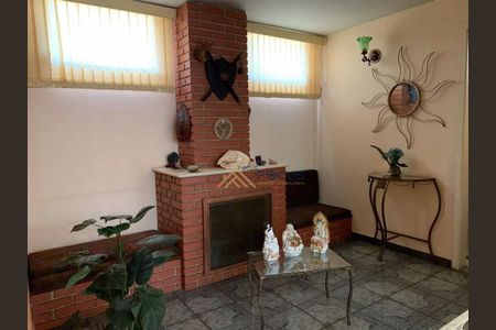 3_photo/94cf269d41.95b9990a72d9a268-ATLAS-e0ffa917-7e10-484f-9899-e442f0b192cd.jpg de casa à venda com 4 quartos, 360m² em Jardim Ana Maria, Jundiaí