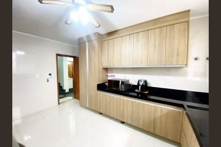 7_photo/94cf269d5f.d60ed16da6b331d7-ATLAS-1a7df6aa-17f4-45e4-892e-e6fad4fd62f5.jpg de casa à venda com 4 quartos, 368m² em Jardim Ana Maria, Jundiaí