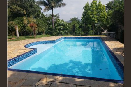 11_photo/94cf269da1.fbcd7a2e7ac63d93-ATLAS-310726cf-d2d4-460a-93dc-a03c7f3e085f.jpg de casa à venda com 3 quartos, 410m² em Jardim Ana Maria, Jundiaí