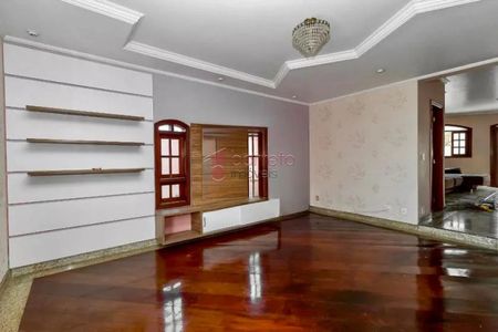 8_photo/94cf269f29.0473144d3f262afb-ATLAS-44bfb8f5-27f0-40f8-8605-d9af28c4e77a.jpg de casa à venda com 4 quartos, 350m² em Jardim Santa Adelaide, Jundiaí