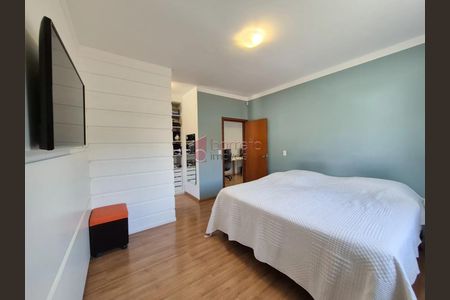 28_photo/94cf269f3b.561dcad3d0cedf12-ATLAS-0e834f41-8f53-4973-86d3-5c98e864cdcf.jpg de casa à venda com 3 quartos, 294m² em Jardim Santa Adelaide, Jundiaí