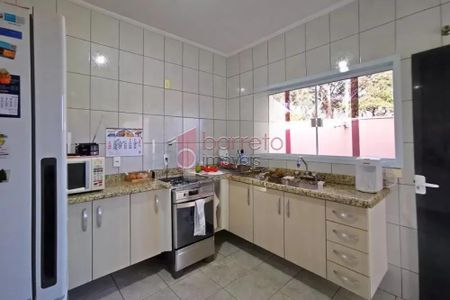 11_photo/94cf26a045.1ee954665fa22826-ATLAS-c1527e15-83a4-4e74-8ee8-3f4d70bd74f5.jpg de casa à venda com 3 quartos, 221m² em Anhangabaú, Jundiaí