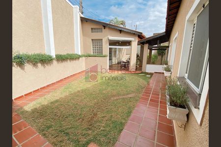 22_photo/94cf26b8b9.3c20d05746a6d1b7-ATLAS-18827103-9ac4-4a1b-bf37-3cda7b397789.jpg de casa à venda com 3 quartos, 232m² em Vila Vianelo, Jundiaí