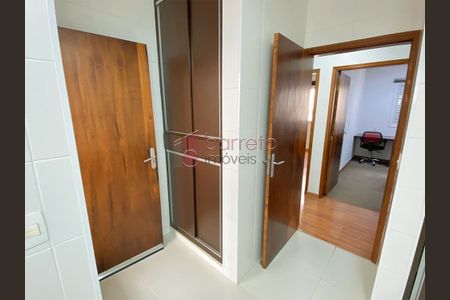 6_photo/94cf26b8b9.3c20d05746a6d1b7-ATLAS-82e2cd04-74f2-4f23-963d-9a4f34270b4c.jpg de casa à venda com 3 quartos, 232m² em Vila Vianelo, Jundiaí