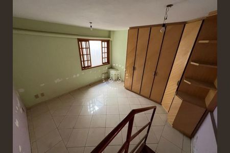 7_photo/94cf26b8d1.7a37549eceeba21f-ATLAS-fb053678-c162-4257-bc4b-9ab44b78728b.jpg de casa para alugar com 3 quartos, 253m² em Vila Vianelo, Jundiaí