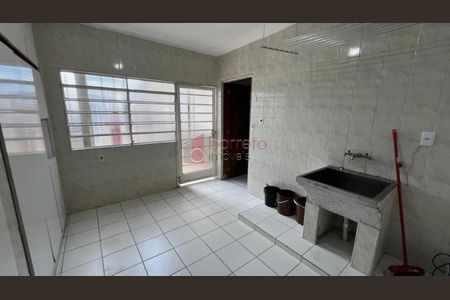 34_photo/94cf26ba5f.8ca146e4695ff152-ATLAS-4170c251-45e3-4bb5-b7f4-b56a00e00828.jpg de casa para alugar com 4 quartos, 228m² em Jardim Messina, Jundiaí