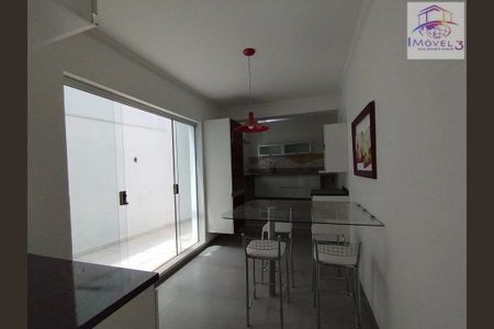 34_photo/94cf26bc65.d9f076d2edbf9077-ATLAS-cd153104-1262-4650-8c4e-cbb239681a22.jpg de casa à venda com 3 quartos, 150m² em Vila Della Piazza, Jundiaí