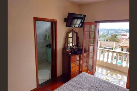 12_photo/94cf26c719.9fde2b1beaf38236-ATLAS-5e76ea29-5edb-48eb-955e-bc1190ad201d.jpg de casa à venda com 3 quartos, 197m² em Vila Progresso, Jundiaí