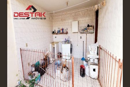 18_photo/94cf26ca31.8cbbc6e43ead3576-ATLAS-c4c4f883-bda0-49ae-aa57-4d6840fc3f7c.jpg de casa à venda com 2 quartos, 200m² em Vila Helena, Jundiaí