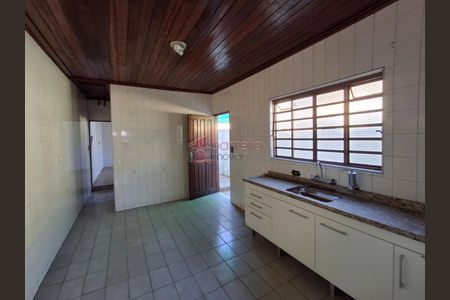 10_photo/94cf26cb31.37cb06cf9857ae2b-ATLAS-a204bb41-0644-4479-b9ae-491d7bcbab43.jpg de casa à venda com 1 quarto, 105m² em Vila Manfredi, Jundiaí