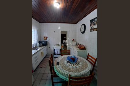 3_photo/94cf26cb39.aee49e73b172d5f5-ATLAS-3b397c91-3ab2-4c90-b289-b184bc1e4aa5.jpg de casa à venda com 1 quarto, 105m² em Vila Manfredi, Jundiaí